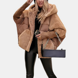 Gabriela – Jachetă Puffer Oversized cu Glugă și Patchwork