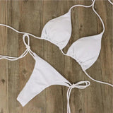 Regina – Costum de baie clasic cu legături la spate