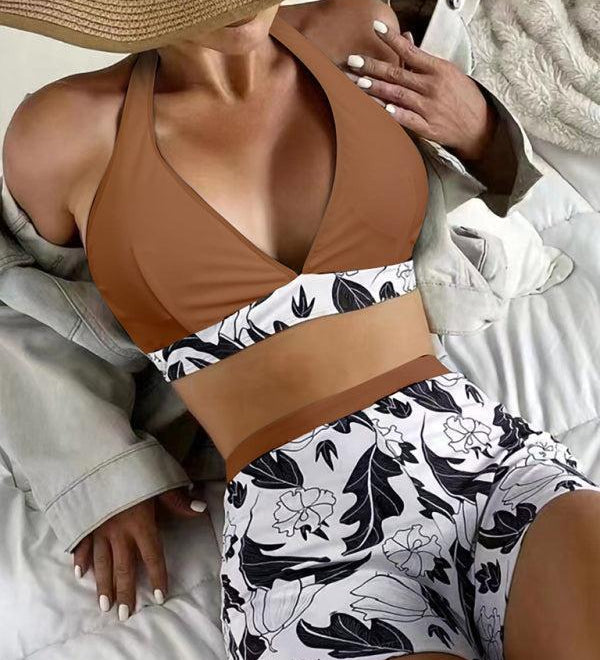 Clementina – Set Bikini cu Top Halter și Șorturi cu Talie Înaltă