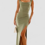 Ramona – Rochie maxi verde cu croi sculptat